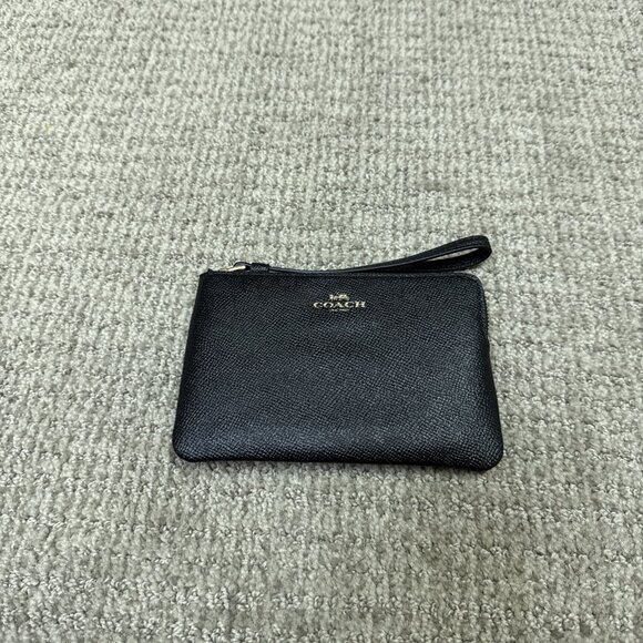 Coach Corner Zip Wristlet Black Small New - Picture 1 of 8